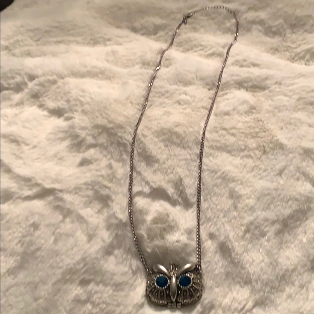 Long necklace